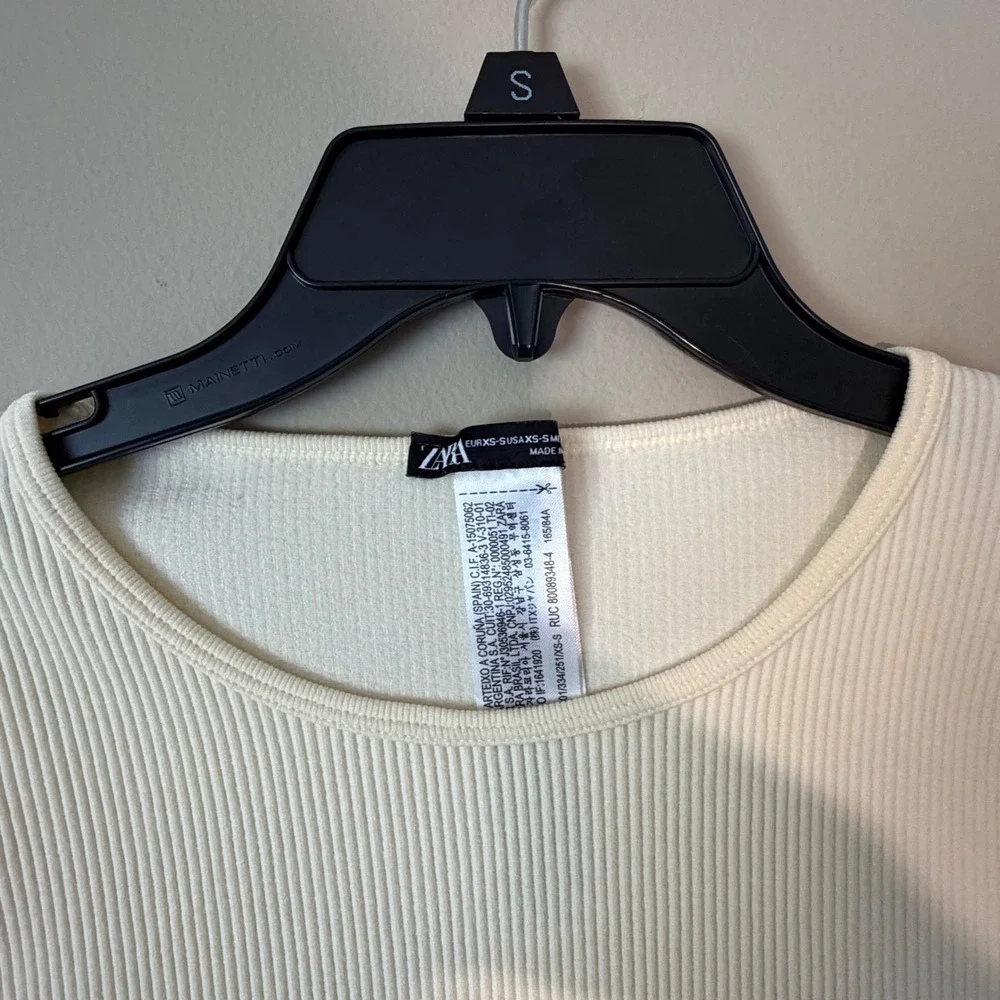 ZARA Cream Ribbed Cropped Long‎ Sleeve Top Beaded Fringe Size S
